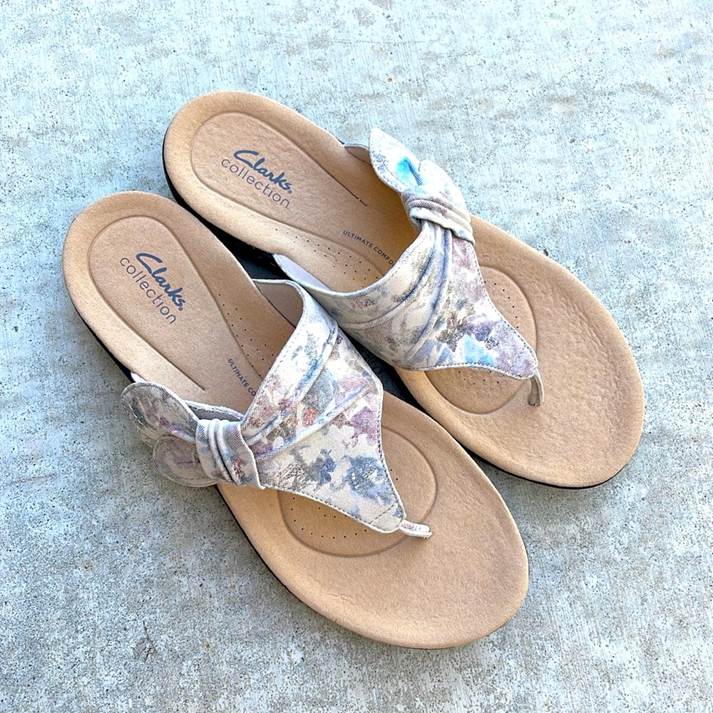 Clarks Women's Laurieann Rae Flat Sandal - Picture 11 of 11